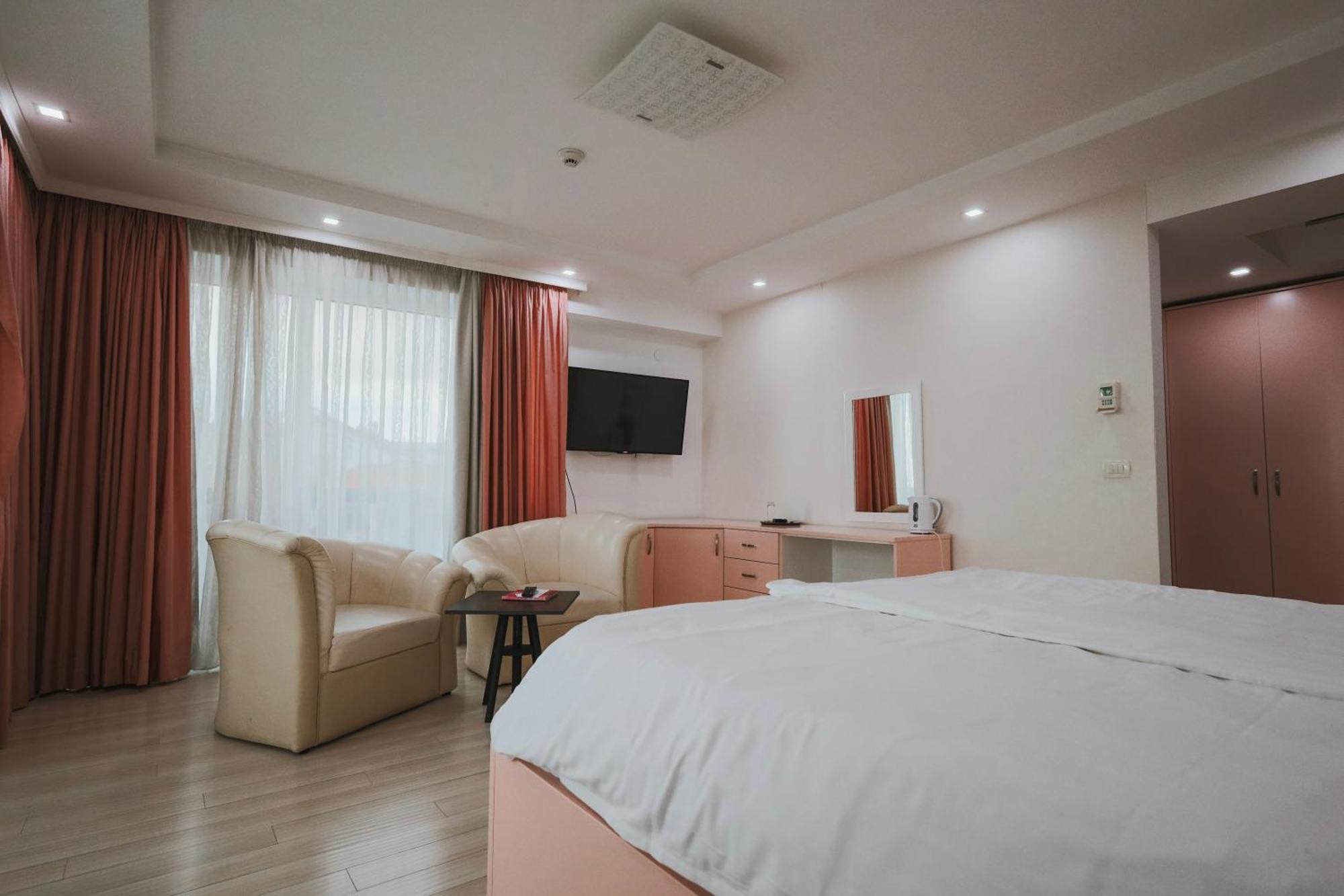 אוהריד Mr.I Boutique Hotel & Bar מראה חיצוני תמונה