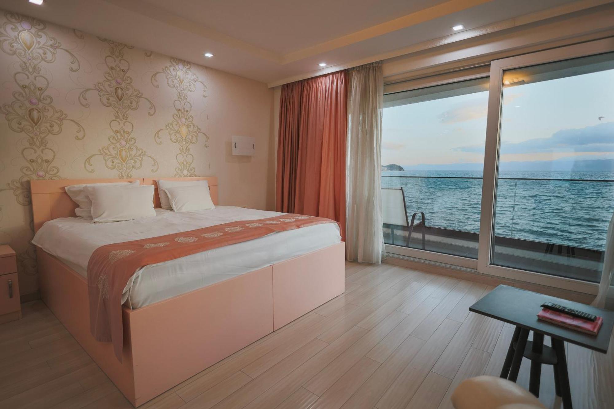אוהריד Mr.I Boutique Hotel & Bar מראה חיצוני תמונה