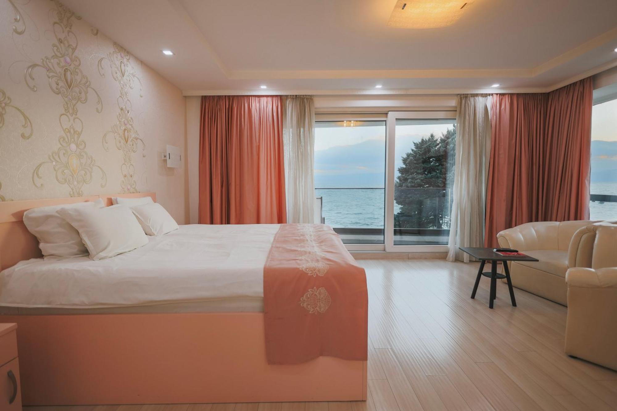 אוהריד Mr.I Boutique Hotel & Bar מראה חיצוני תמונה